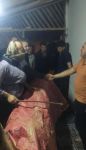 DEVE KILIĞINA GİREREK EV EV GEZİP PARA TOPLADILAR....