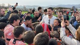 MERİH DEMİRAL'A BOLU'DA SEVGİ SELİ...