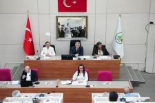BOLU’NUN İÇME SUYU HAVZASINDA ŞOK TARTIŞMA! GÖLKÖY'DEKİ YAPILAR MECLİSİ KARIŞTIRDI