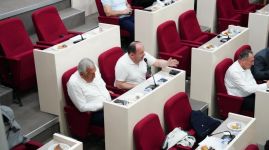 BOLU’NUN İÇME SUYU HAVZASINDA ŞOK TARTIŞMA! GÖLKÖY'DEKİ YAPILAR MECLİSİ KARIŞTIRDI